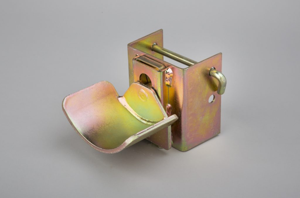 Breakaway Pinned Deep Jump Cups (Pair) Arena Supplies