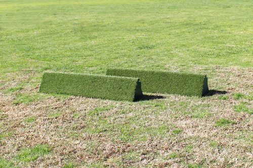 arena supplies turf triangle flower box set without flowers